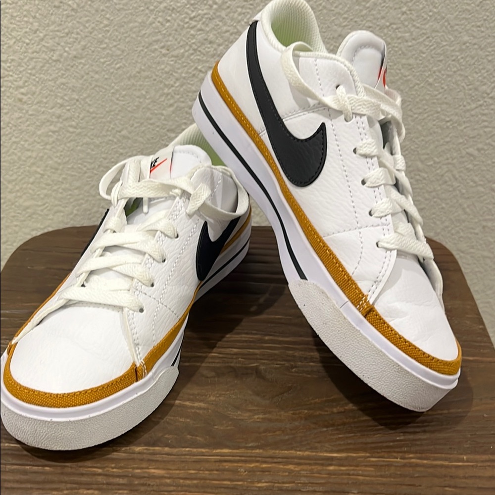 Nike Court Legacy Shoes